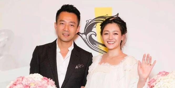 汪小菲為啥離婚？深度解析背后的原因，深度解析汪小菲離婚背后的原因