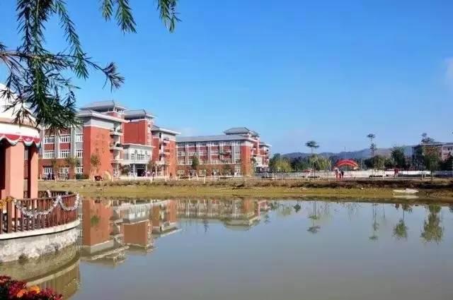 仁化縣初中最新發(fā)展規(guī)劃，塑造未來(lái)教育的藍(lán)圖，仁化縣初中未來(lái)教育藍(lán)圖，最新發(fā)展規(guī)劃揭秘