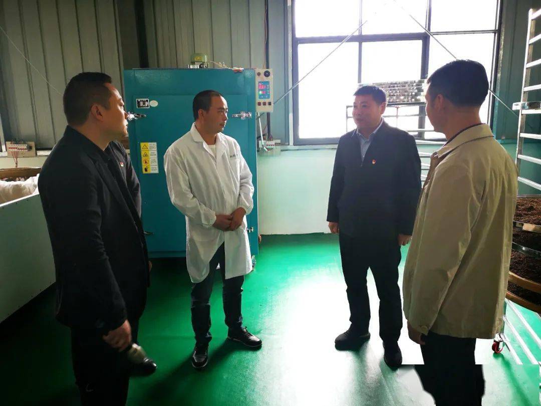 翁源縣發(fā)展和改革局最新領(lǐng)導(dǎo)團隊介紹，翁源縣發(fā)展和改革局領(lǐng)導(dǎo)團隊介紹