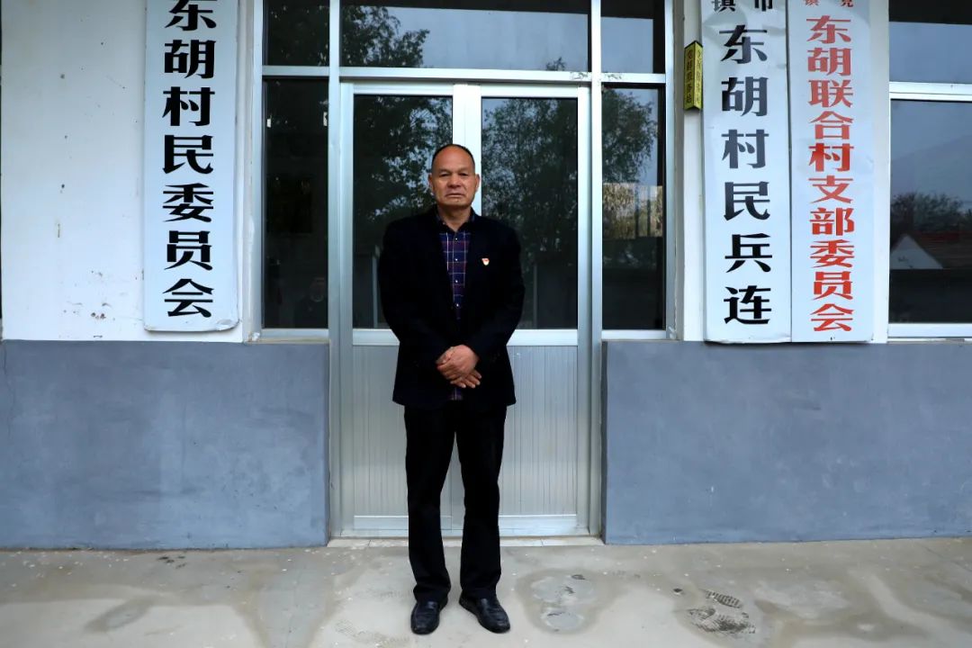 玉關(guān)村民委員會(huì)最新領(lǐng)導(dǎo)團(tuán)隊(duì)介紹，玉關(guān)村民委員會(huì)領(lǐng)導(dǎo)團(tuán)隊(duì)介紹