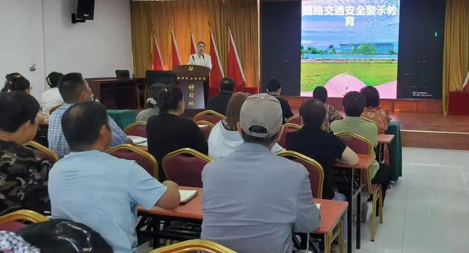 交大社區(qū)最新領(lǐng)導(dǎo)團(tuán)隊(duì)引領(lǐng)社區(qū)發(fā)展，交大社區(qū)領(lǐng)導(dǎo)團(tuán)隊(duì)引領(lǐng)社區(qū)發(fā)展新篇章