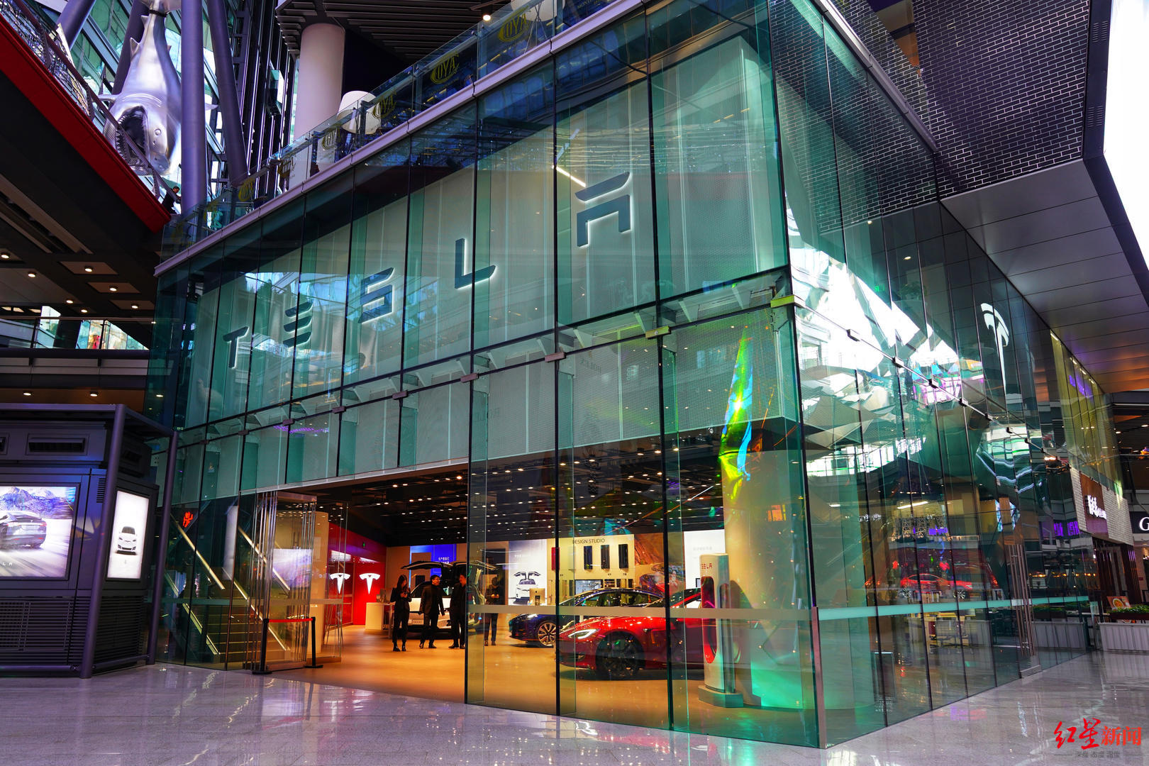 芳草地免費(fèi)資料大全——探索無盡的資源寶庫，芳草地資源寶庫，免費(fèi)資料大全，無盡探索之旅