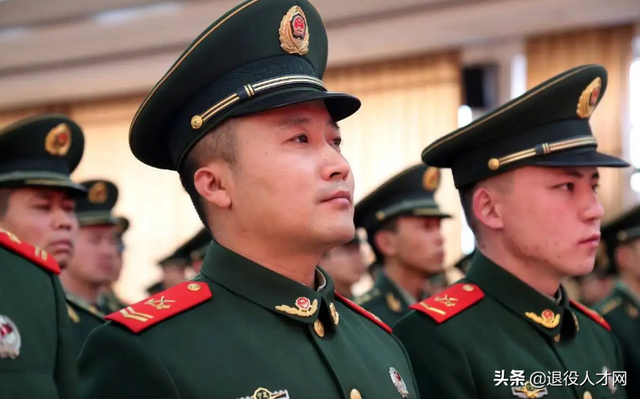 三期士官轉(zhuǎn)業(yè)后悔死了——深度解析與反思，三期士官轉(zhuǎn)業(yè)后悔死，深度反思與解析