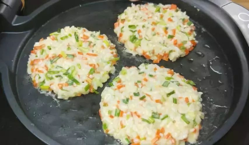 一個(gè)男人愿意吃你的剩飯，背后的深層含義與解讀，男人愿意吃剩飯背后的深層含義解讀