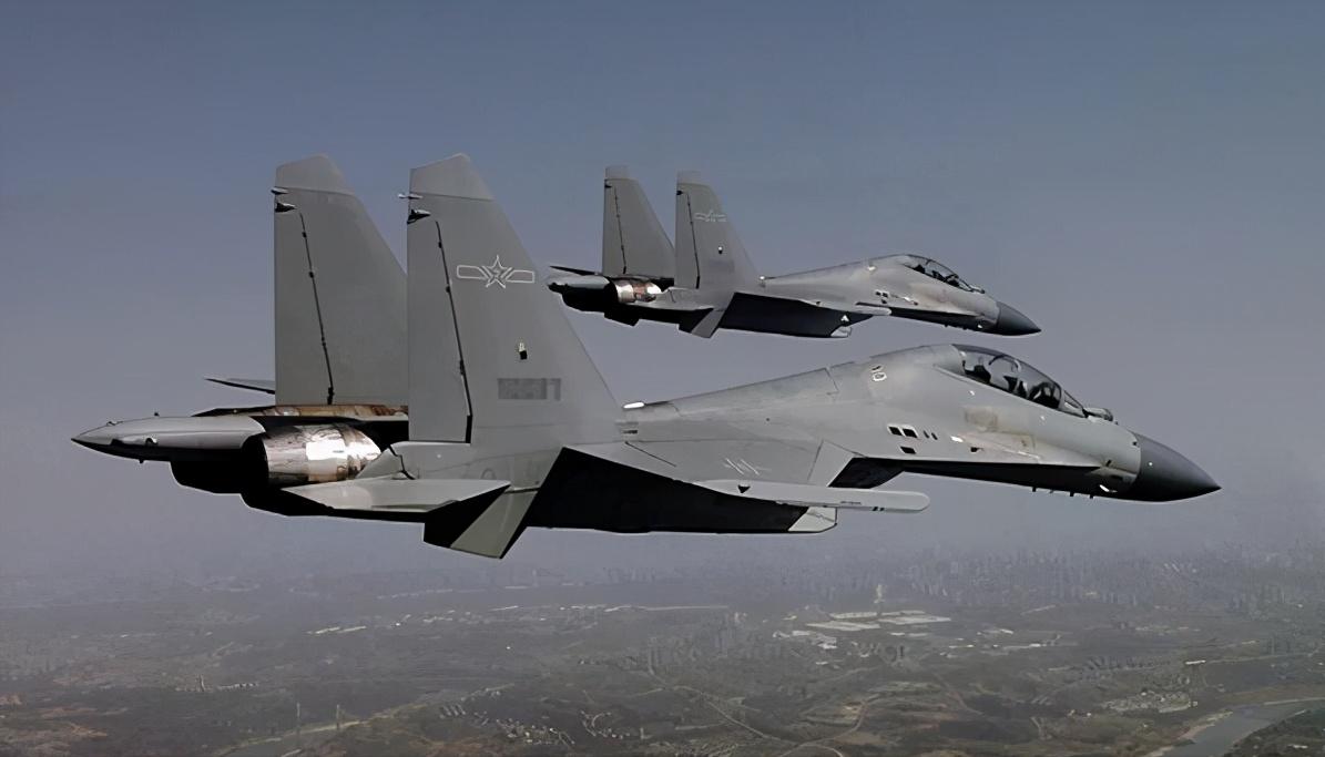 殲十六戰(zhàn)斗機，中國空中力量的璀璨明珠，殲十六戰(zhàn)斗機，中國空中力量的耀眼明珠