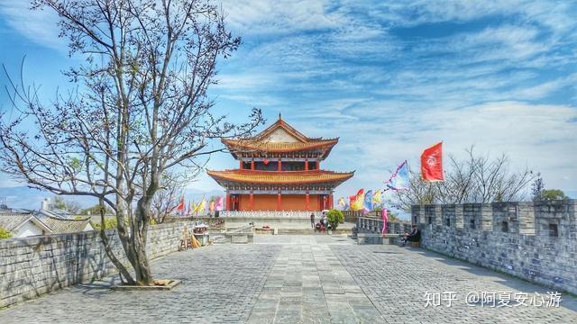 云南十日游最佳路線——深度探索云南的瑰麗風(fēng)光，云南十日游最佳路線揭秘，深度探索云南瑰麗風(fēng)光之旅