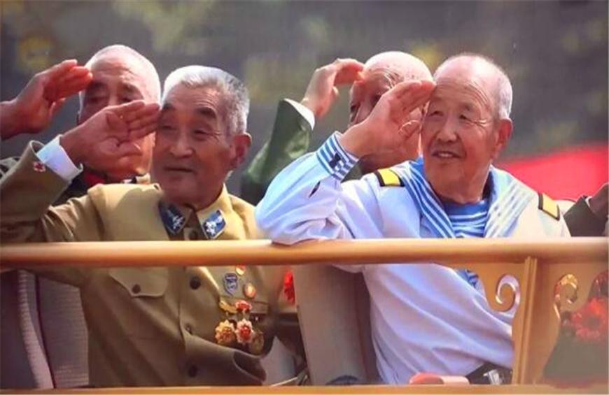 回顧輝煌瞬間，2019年國(guó)慶閱兵完整版，回顧輝煌瞬間，2019年國(guó)慶閱兵全景回顧