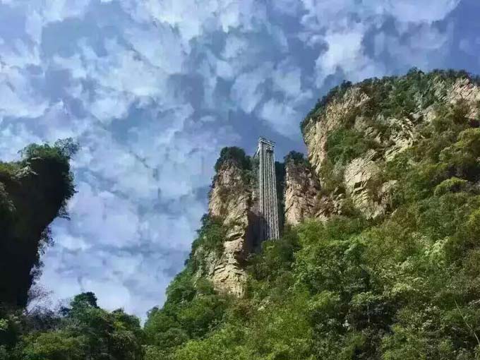 云南自由行，如何找到出色的導游，讓你的旅程更加完美？，云南自由行，如何挑選優(yōu)秀導游，打造完美旅程？