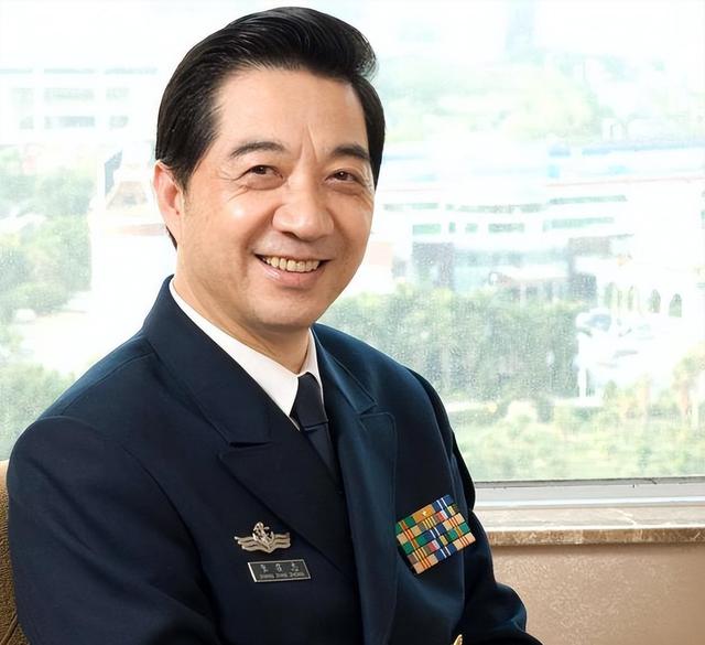 張召忠，軍事專家與公眾人物的獨(dú)特魅力，張召忠，軍事專家與公眾人物的獨(dú)特風(fēng)采