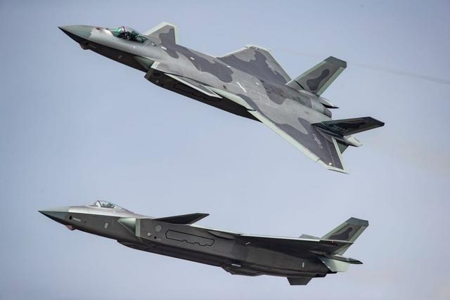 殲20與殲35，究竟誰更厲害？，殲20與殲35，誰更勝一籌？