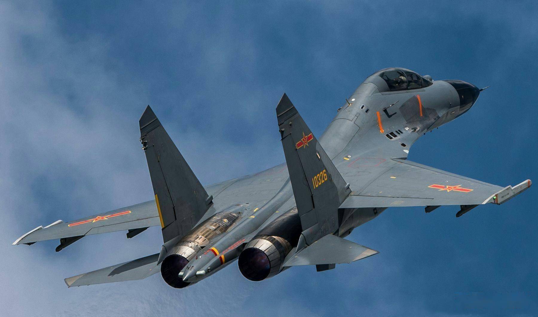 殲-11B戰(zhàn)機(jī)，中國空中力量的璀璨明珠，殲-11B戰(zhàn)機(jī)，中國空中力量的耀眼明珠