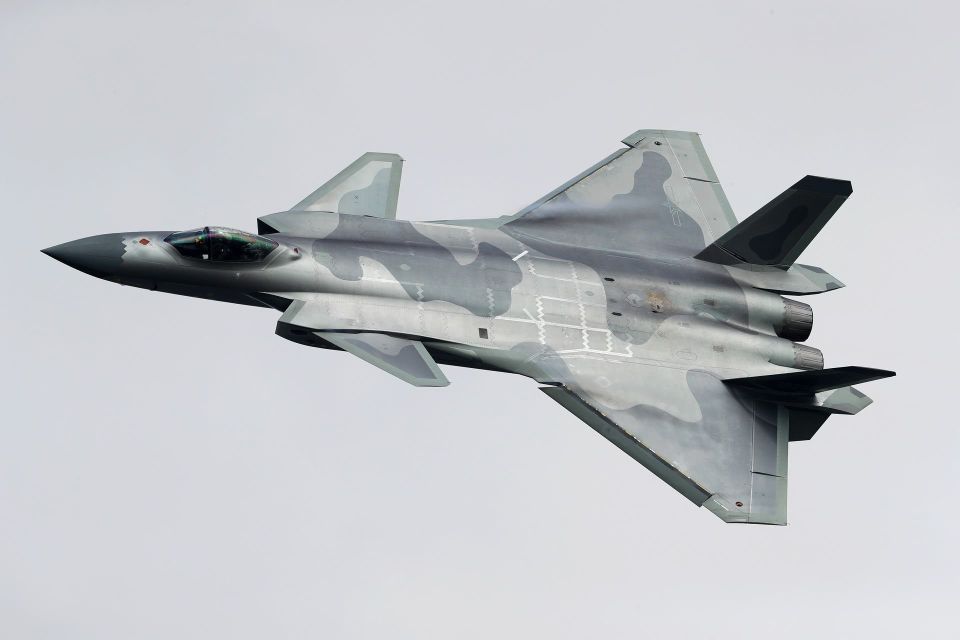 揭秘，截至2022年，殲-20究竟有多少架？，揭秘，截至2022年，殲-20的機(jī)群規(guī)模是多少？