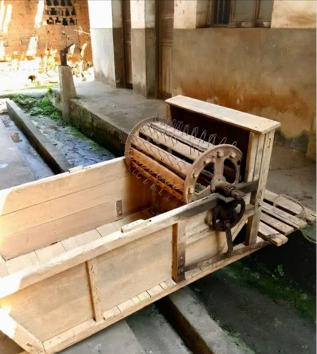 武直20與武直10，究竟哪個更厲害？，武直20與武直10性能對比，究竟誰更占優(yōu)勢？