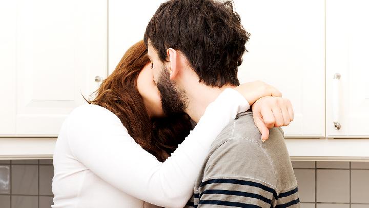 為什么做到一半會變軟，探究中途疲軟的原因與解決策略，探究中途疲軟的原因與解決策略，為何性行為過程中會出現(xiàn)變軟現(xiàn)象？