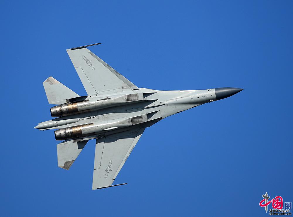 揭秘殲-16戰(zhàn)斗機(jī)高清大圖，深度探索中國先進(jìn)戰(zhàn)斗機(jī)的魅力，揭秘殲-16戰(zhàn)斗機(jī)高清細(xì)節(jié)，中國先進(jìn)戰(zhàn)斗機(jī)的獨(dú)特魅力探索