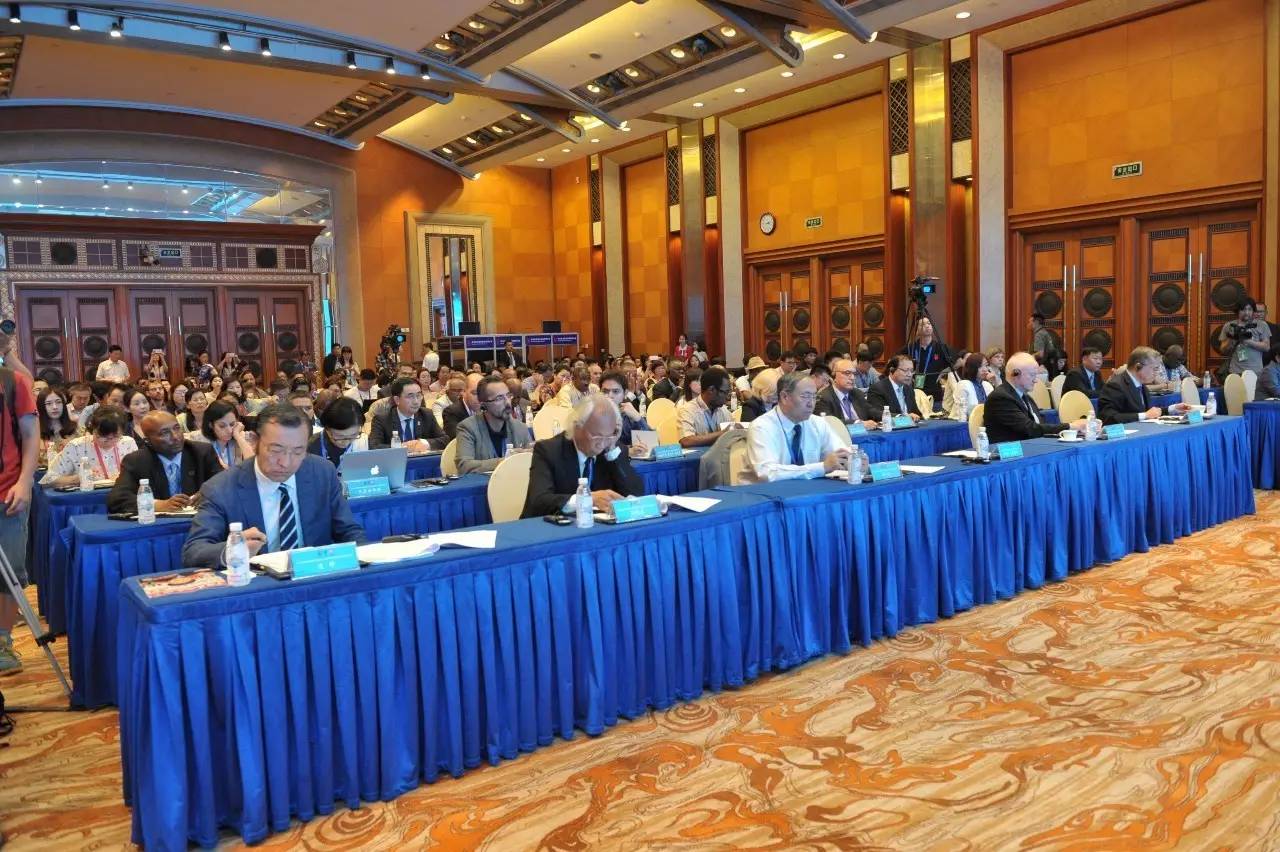 國際論壇，全球交流的舞臺與機(jī)遇，國際論壇，全球交流的舞臺與機(jī)遇之門