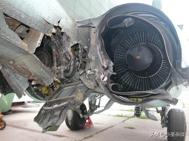 蘇-25攻擊機的卓越性能與獨特之處，蘇-25攻擊機的卓越性能及獨特之處解析