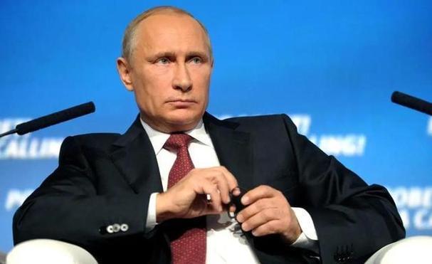 中國(guó)三大航母名字及其意義，中國(guó)三大航母命名及其象征意義