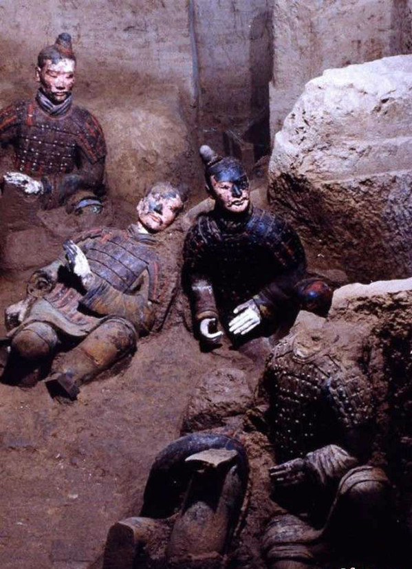 兵馬俑二號坑靈異事件，神秘現(xiàn)象背后的真相探索，兵馬俑二號坑神秘現(xiàn)象揭秘，探索靈異事件背后的真相