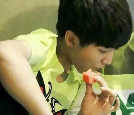 蔡徐坤喜歡誰，深度解析與探討，蔡徐坤的情感偏好，深度解析與探討